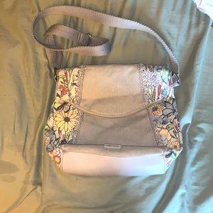 Sakroots purse